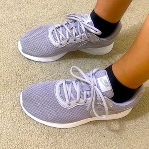 NIKE’S WOMENS TANJUN in Amethyst Ash Purple White Shoes DJ6257-500 Women's 9